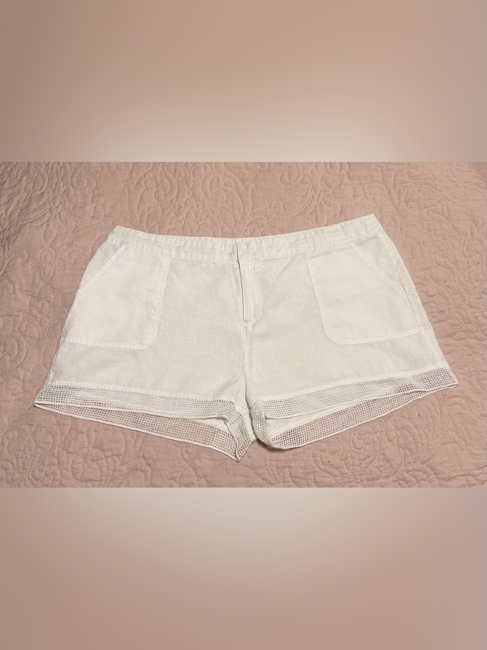 La Blanca White Linen Crochet-Trim Shorts